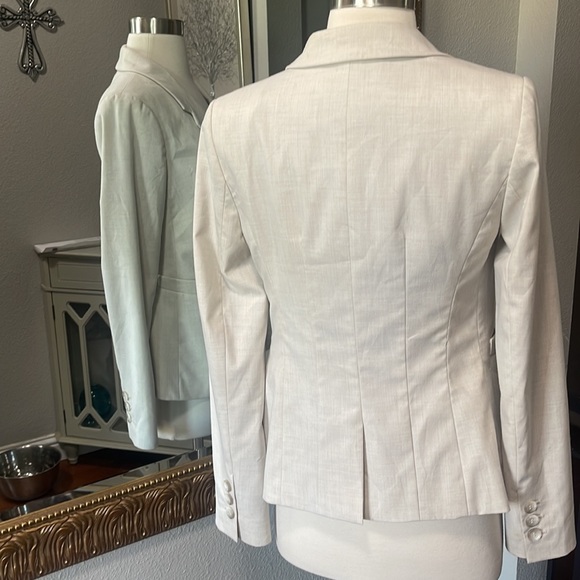 The Limited Cream Blazer with Pockets - Picture 8 of 13